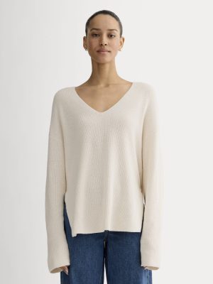 The Slouchy V-Neck in Everyday Cotton | Canvas