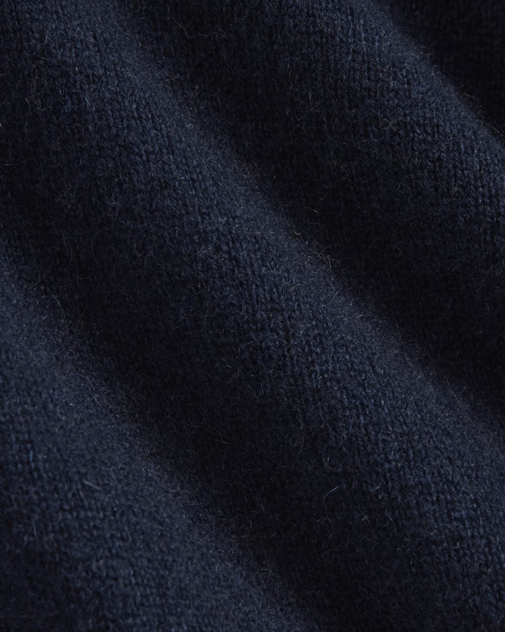 The Classic V in Cashmere | Navy - Image 6