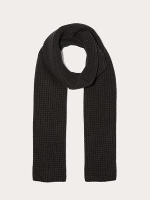 The Waffle Scarf | Black