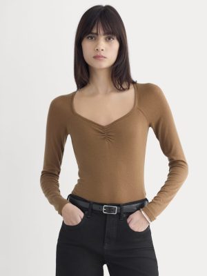 Sweatheart-Neck Top in Butterluxe | Toffee