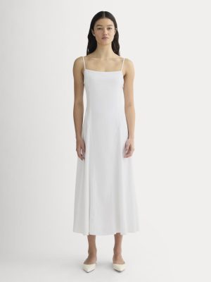 The Seamed Dress in Stretch Linen | White