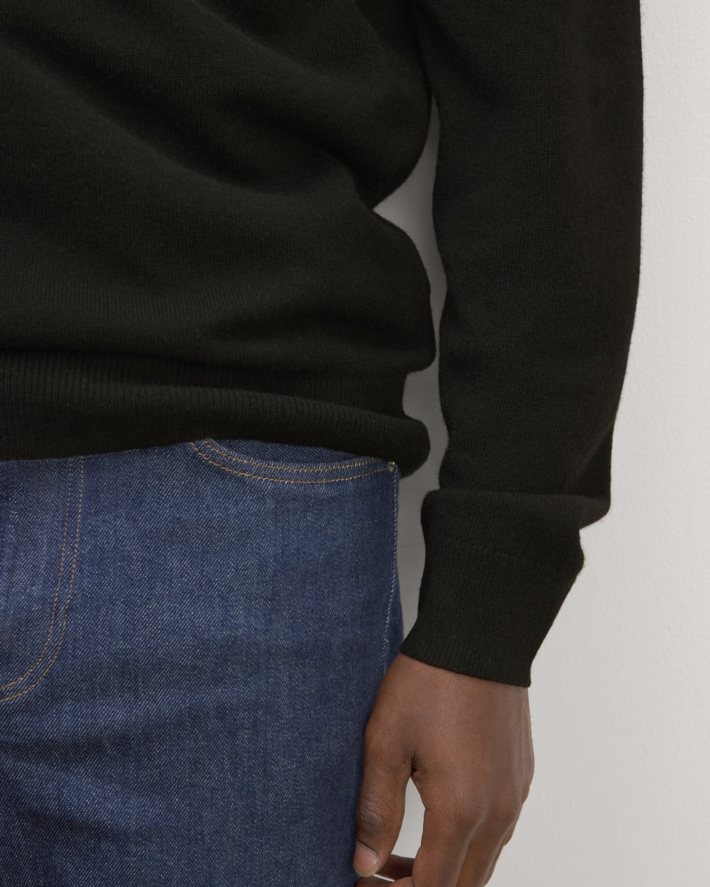 The Quarter-Zip in Cashmere | Black - Image 5