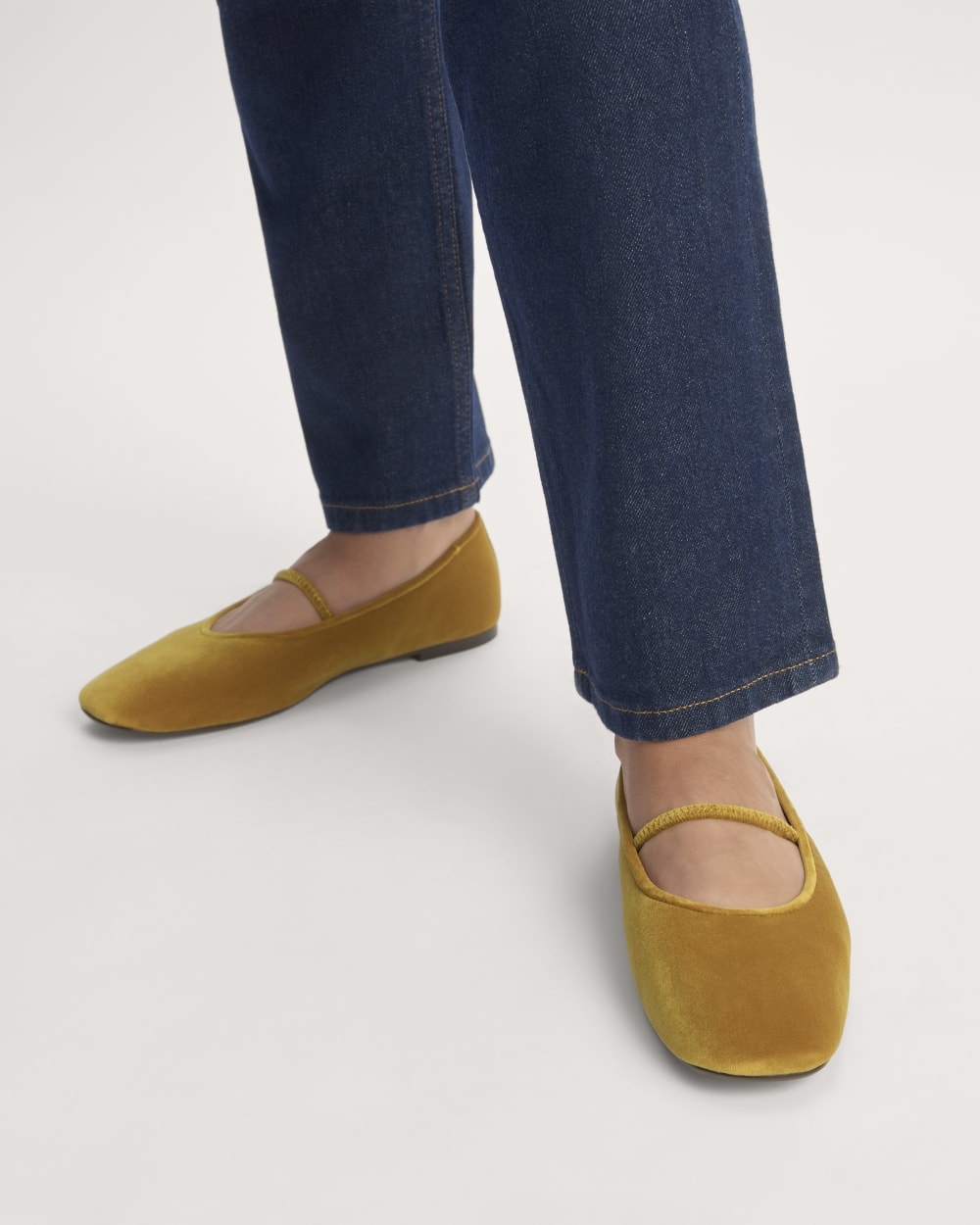 The Day Mary Jane | Golden Sun Velvet - Image 2