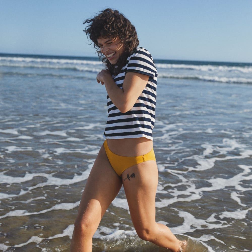 The Box-Cut Tee in Essential Cotton | Navy / Canvas | No Pocket - Image 5