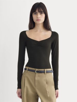 Sweatheart-Neck Top in Butterluxe | Black
