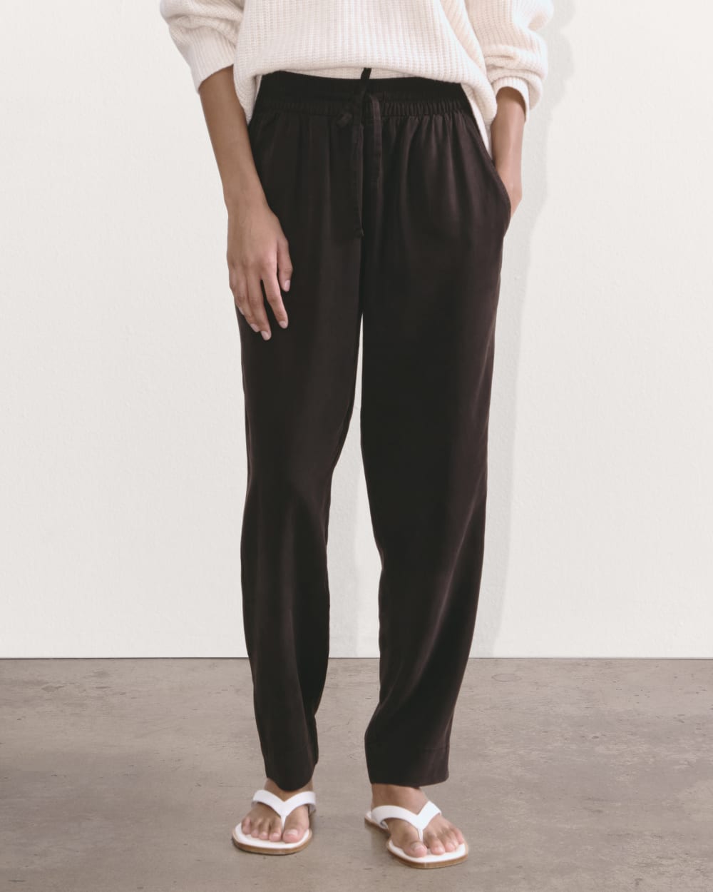 The Tapered Pant in Butterlite | Black - Image 3