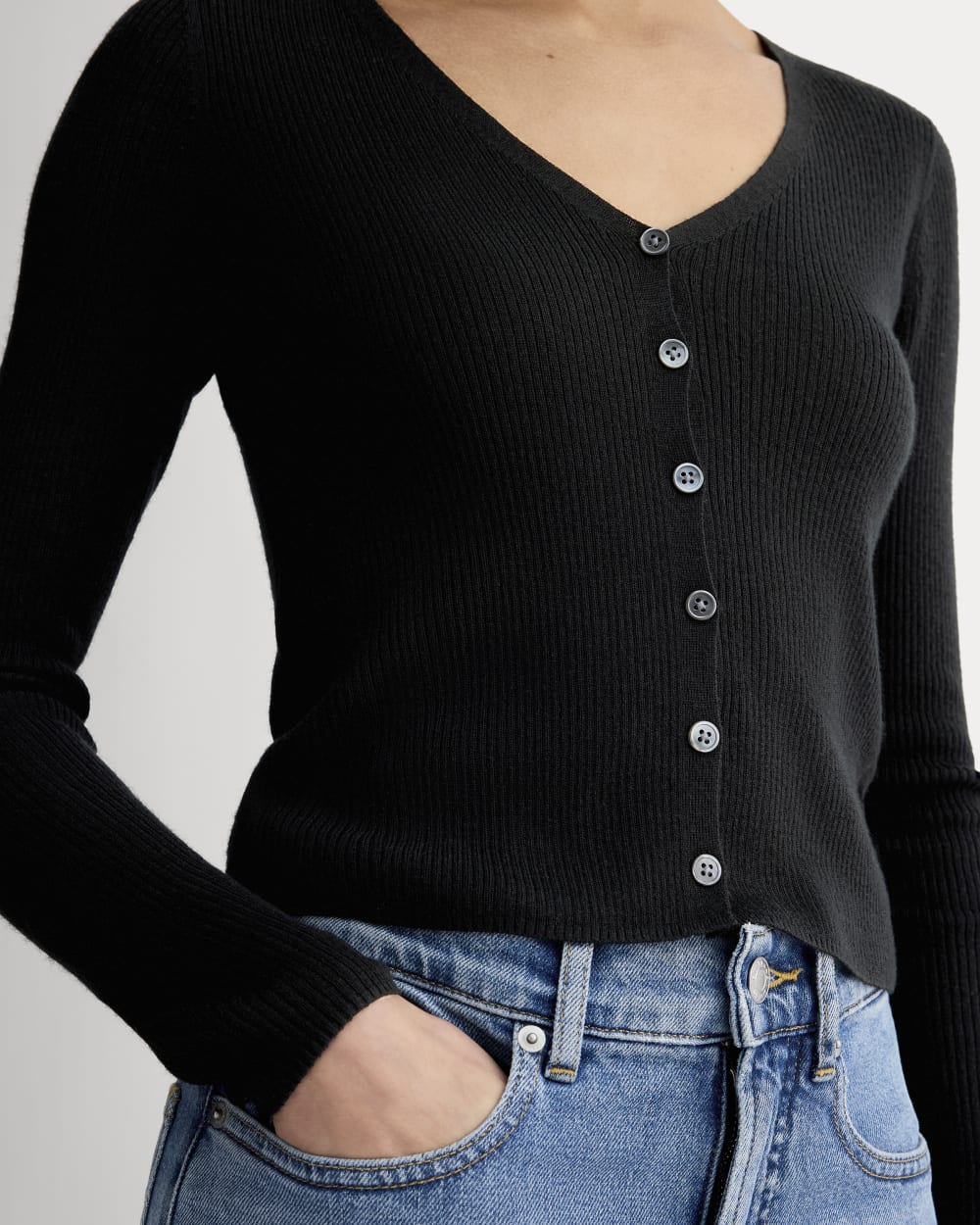 The Cardigan in Ultrasoft Merino | Black - Image 4