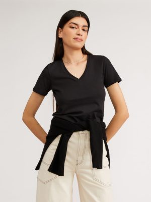 The Organic Cotton V-Neck | Black