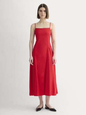 The Seamed Dress in Stretch Linen | Classic Red