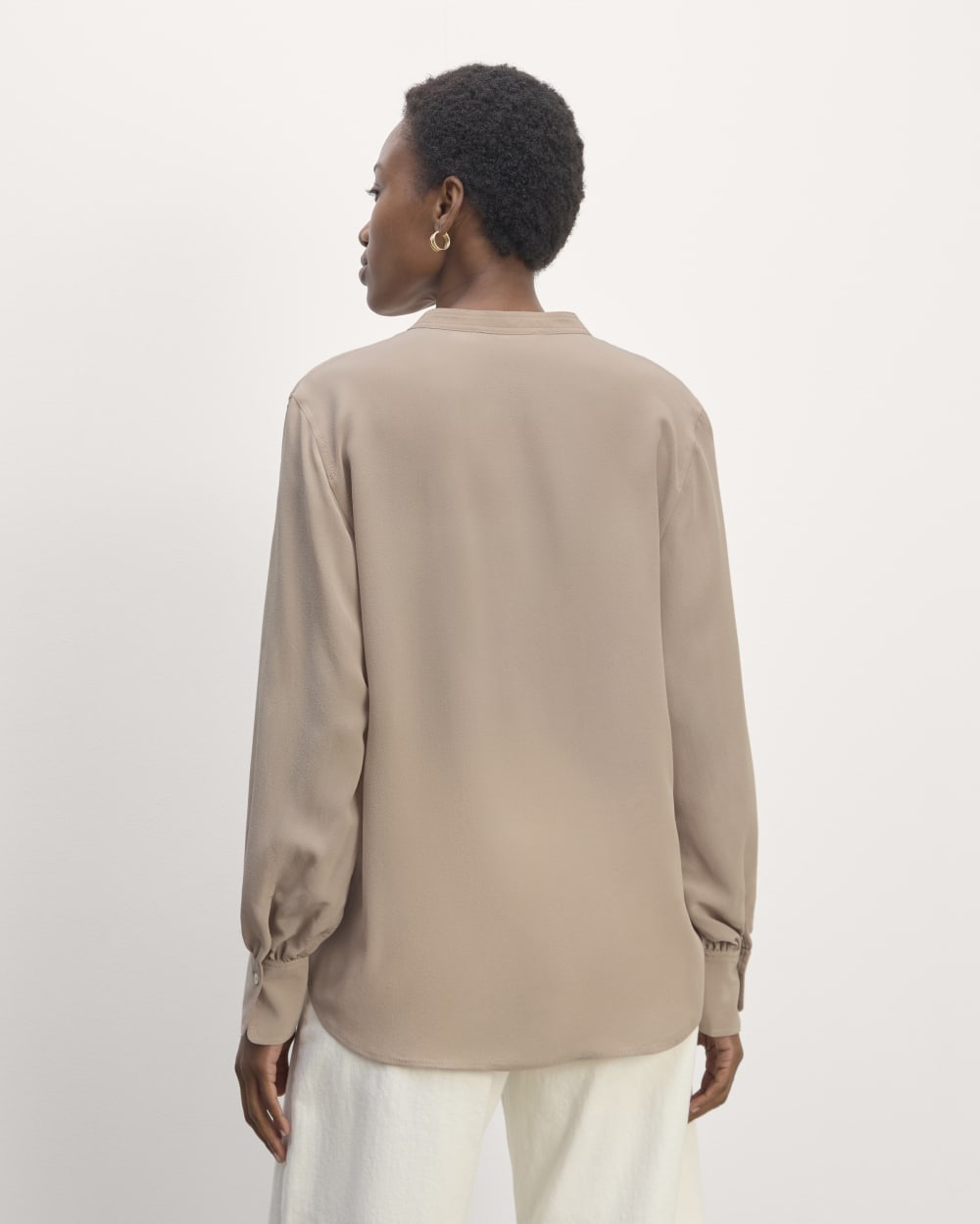 The Henley Shirt in Washable Silk | Burnt Sugar - Image 6