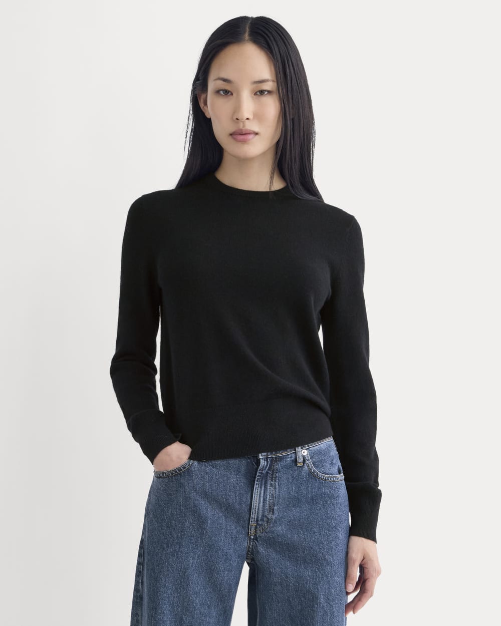 Cashmere Slim Crew Sweater | Black