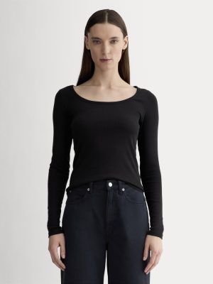 The Luxe Rib Long-Sleeve Scoop-Neck Tee | Black