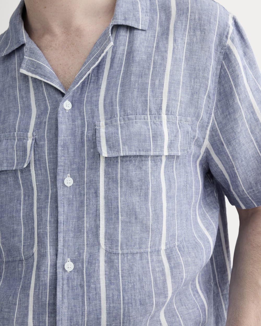 The Resort Shirt in Linen | Dutch Blue / Bone - Image 4