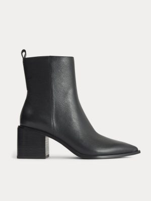 Studio Block Heel Boot | Black