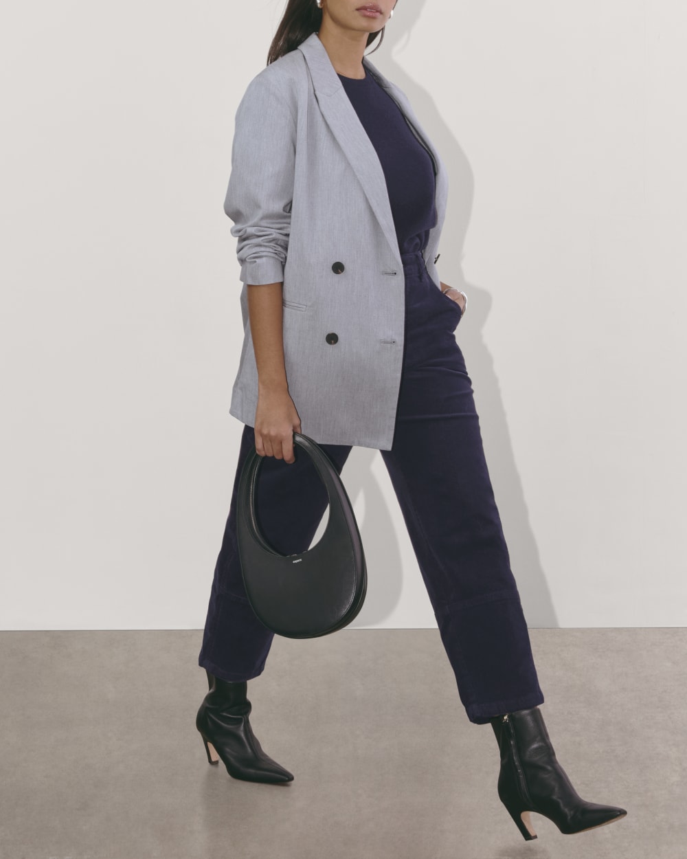 The Utility Barrel in Corduroy | Navy - Image 4