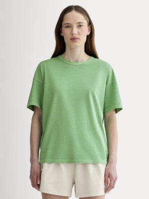 The Boyfriend Tee in Essential Cotton | Green Garment Dye