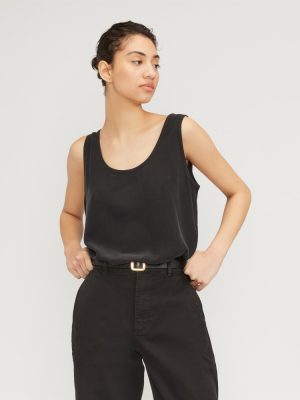 The Scoop Tank in Washable Silk | Black