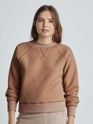 The ReNew Fleece Raglan Sweatshirt | Camel