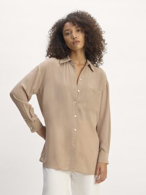 The Boyfriend Shirt in Washable Silk | Chanterelle
