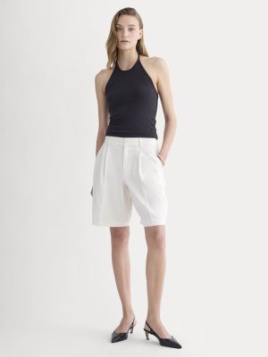 The Pleated Short in Stretch Linen | Natural Chambray