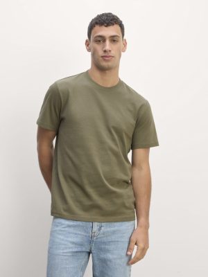 The Premium-Weight Crew | Uniform | Kalamata