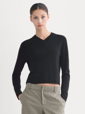 Cashmere Cropped High-V Sweater | Black