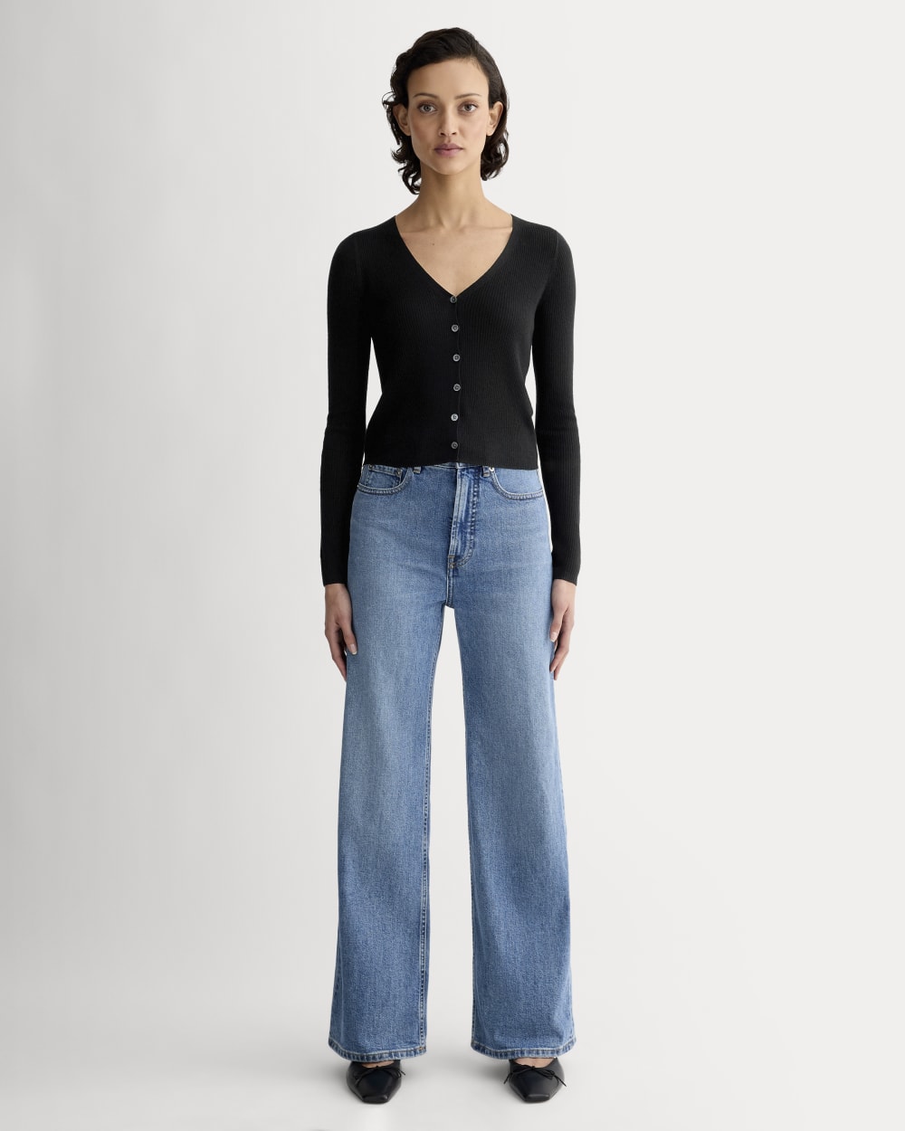 The Cardigan in Ultrasoft Merino | Black - Image 3