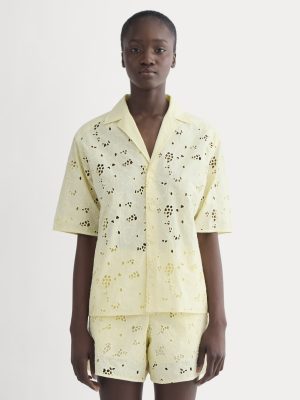 The Eyelet Camp Shirt | Light Yellow