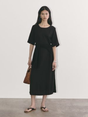 The Relaxed T-Shirt Dress in Buttersoft | Black