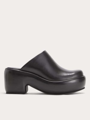 The Puffa Clog | Black