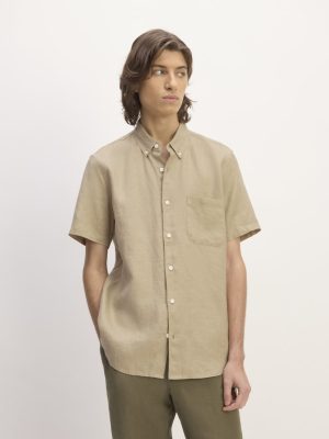 The Classic Short-Sleeve Shirt in Linen | Trench Coat Khaki