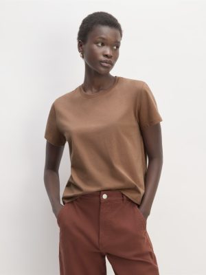 The Box-Cut Tee in Essential Cotton | Carob Brown | No Pocket