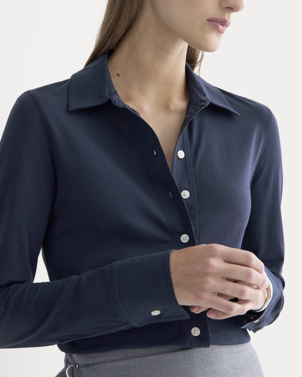 Button-Up Shirt in Essential Cotton | Navy - Image 4