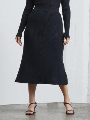 The Ribbed Knit Skirt | Black