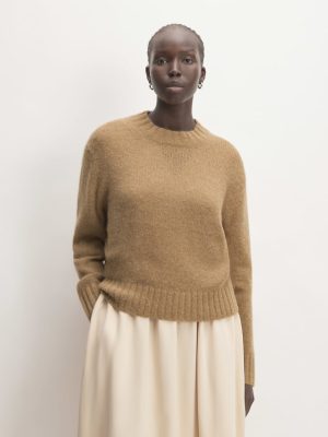 The Alpaca Cropped Crewneck Sweater | Tiger's Eye