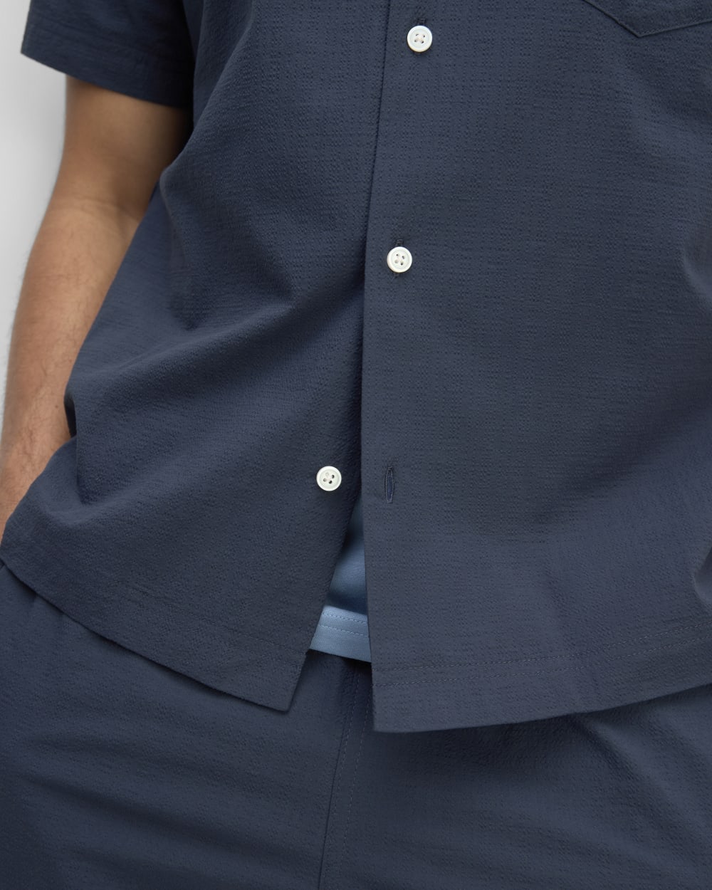 The Seersucker Short-Sleeve Shirt | Deep Blue - Image 5