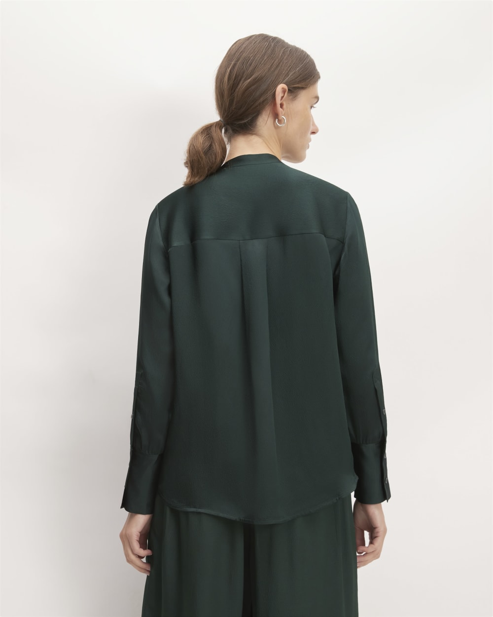 The Hammered Satin Popover Shirt | Scarab - Image 6