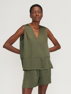 The Satin V-Neck Top | Kalamata