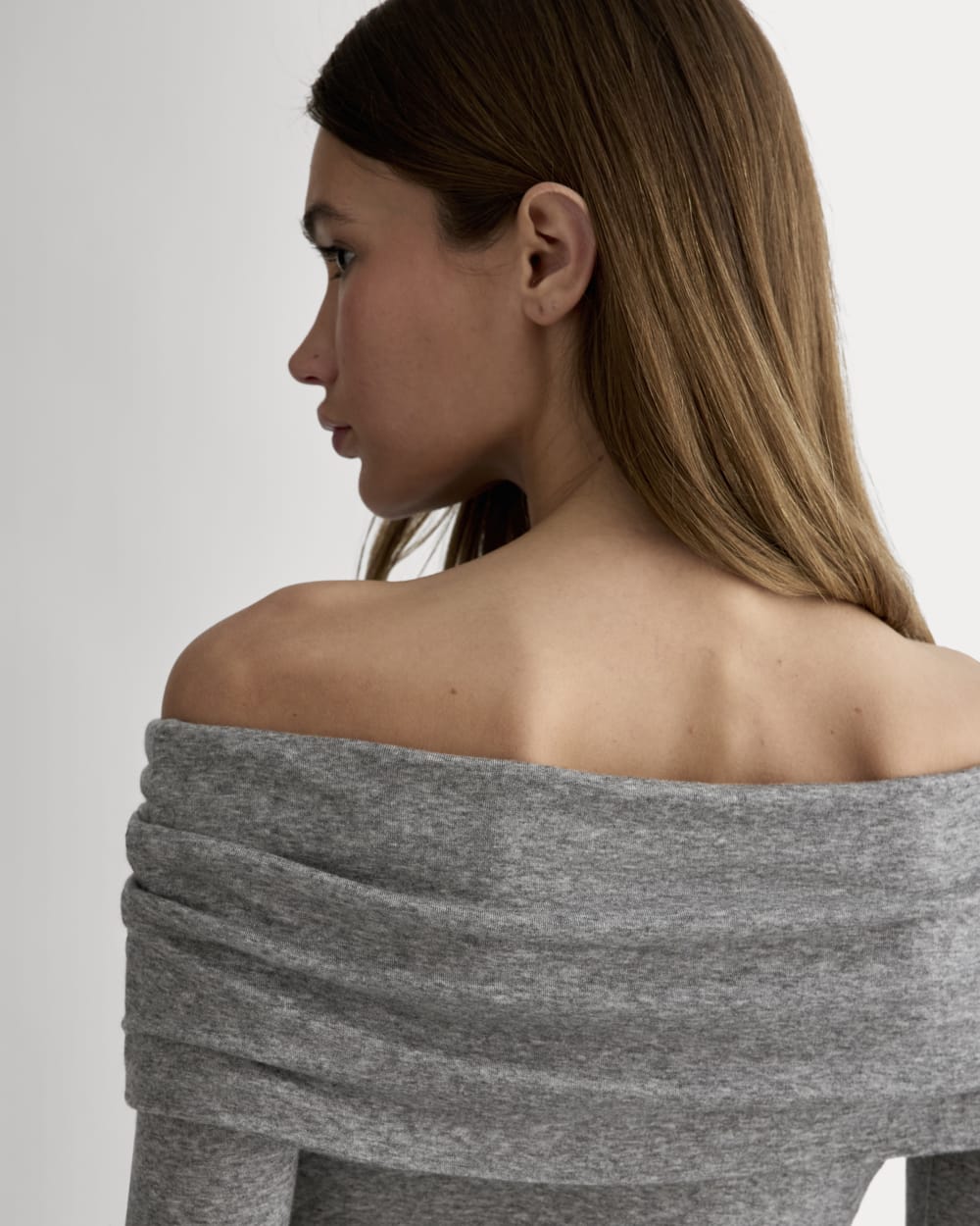 The Off-the-Shoulder Top in Butterluxe | Heather Charcoal - Image 4