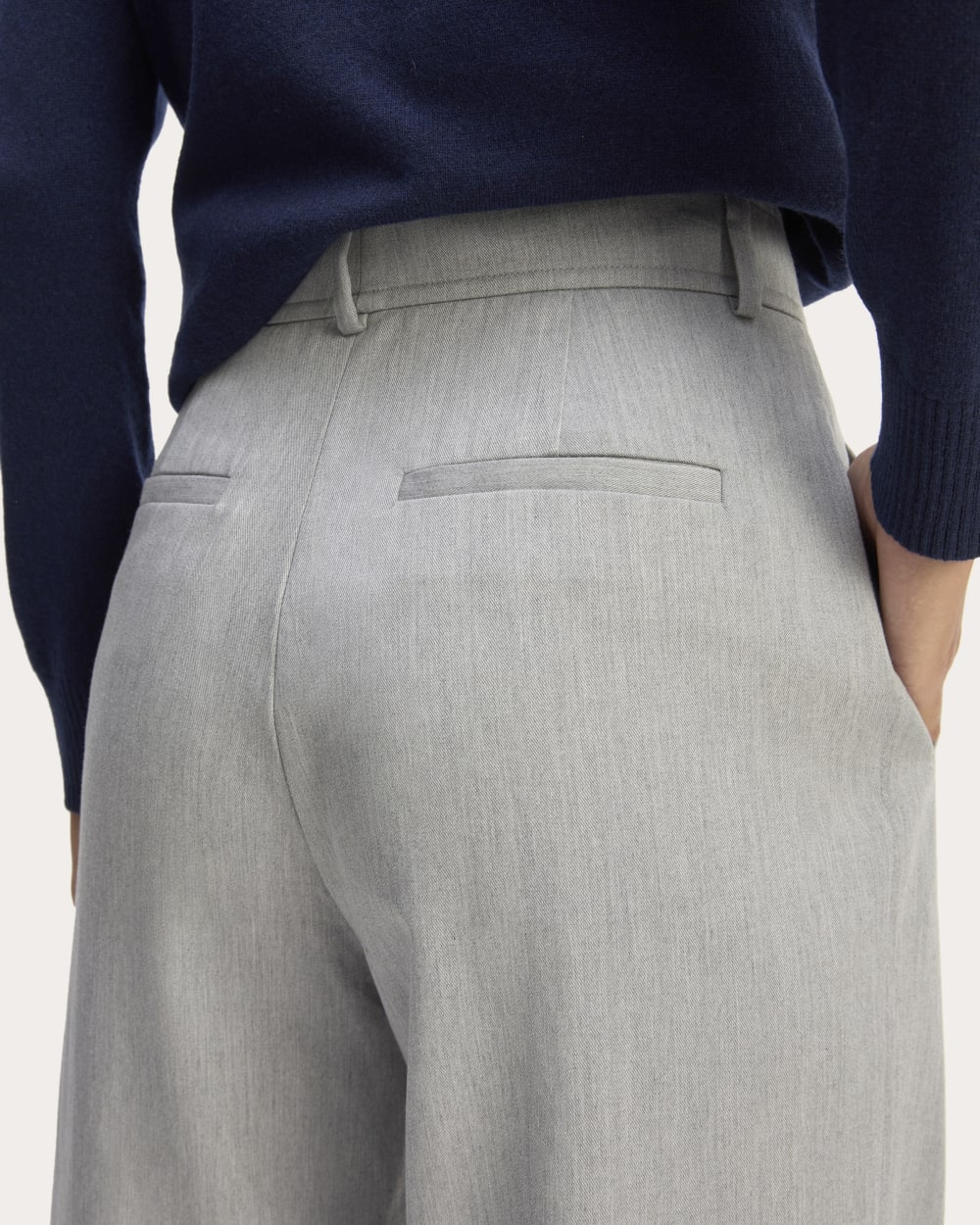 The Draper Pleated Pant in Buttersmooth | Heather Steel | 32 Inseam - Image 5