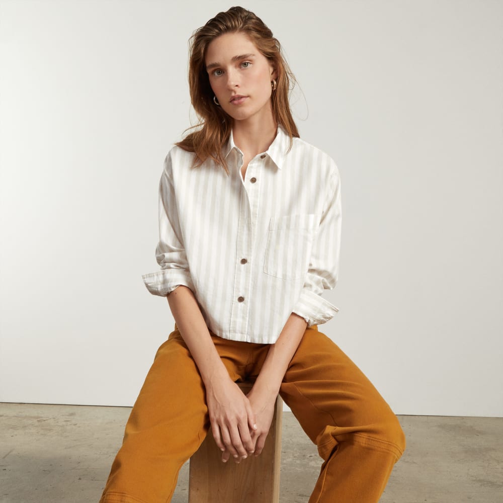 The Way-Short Shirt in Silky Cotton | Sand / White - Image 6