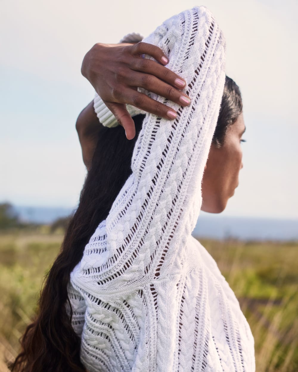 The Mesh Cable V-Neck in Everyday Cotton | White - Image 7