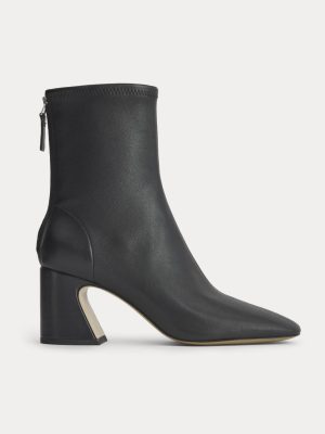 Leather Curved-Heel Boot | Black