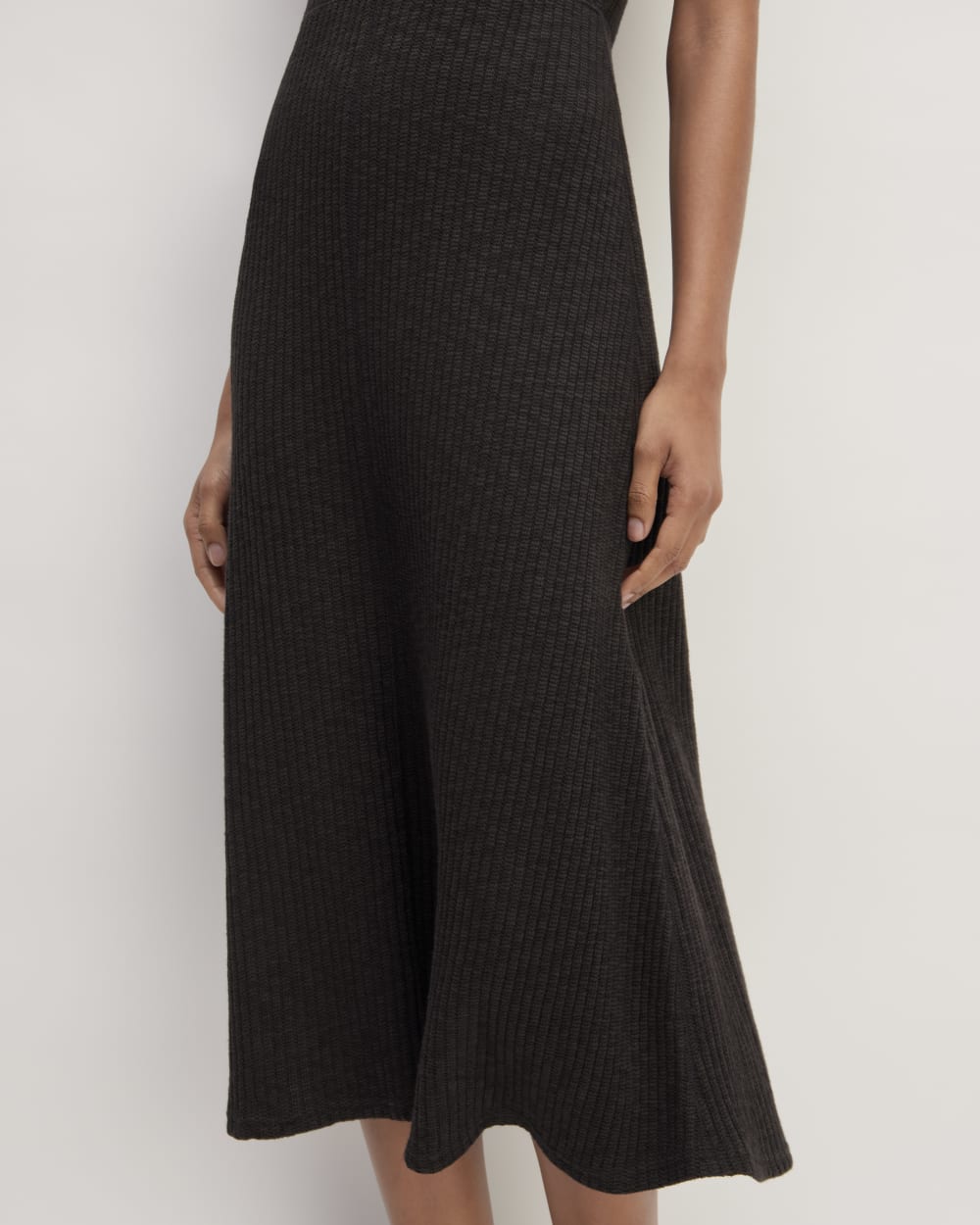 The Rib-Knit Cap-Sleeve Midi Dress | Black - Image 5