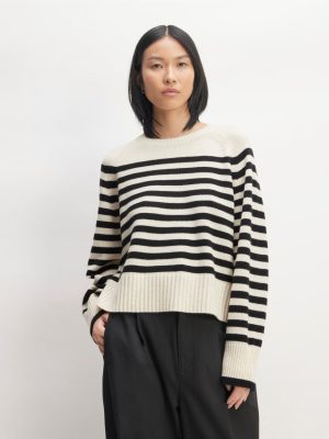 The Boxy Crew in Cashmere | Bone / Black