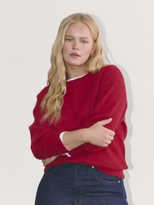 The Cocoon Crew in Alpaca | Berry Red