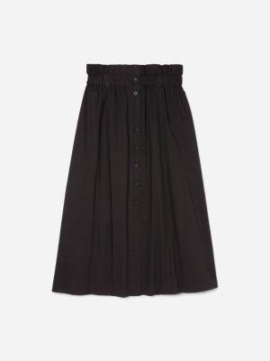 The Easy Button-Front Skirt | Black