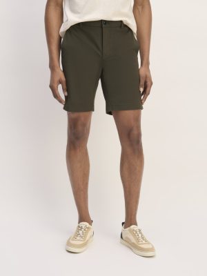 The 9 Slim-Fit Performance Chino Short | Carob