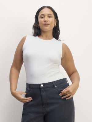 The Form Tank | White