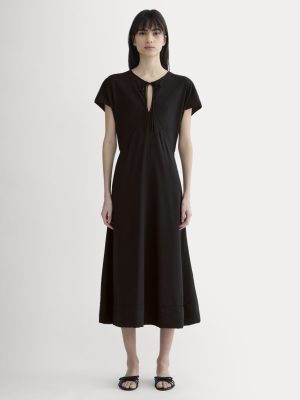 The Keyhole Dress | Black